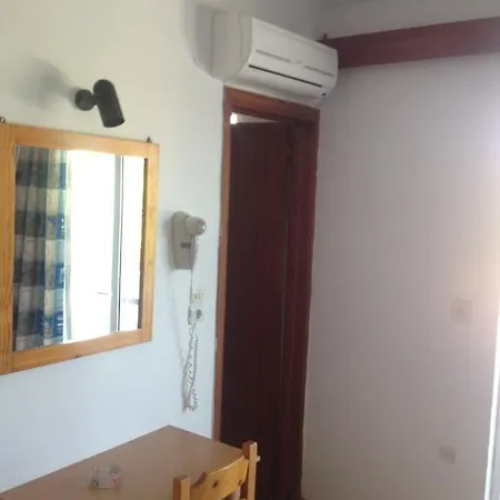 Szálloda Manos