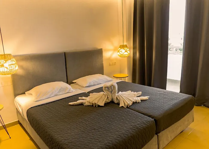 Manos 2*