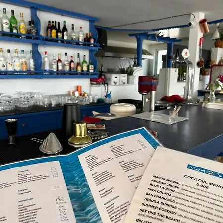 Manos Hotel
