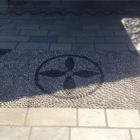 Manos Ξενοδοχείο Φαληράκι