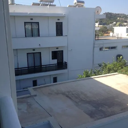 Manos Ξενοδοχείο