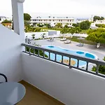 Hotel Manos
