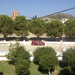 Manos Hotel