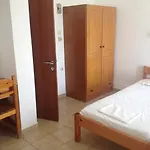 Manos 2* Фалираки