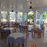 Hotel Manos 2*