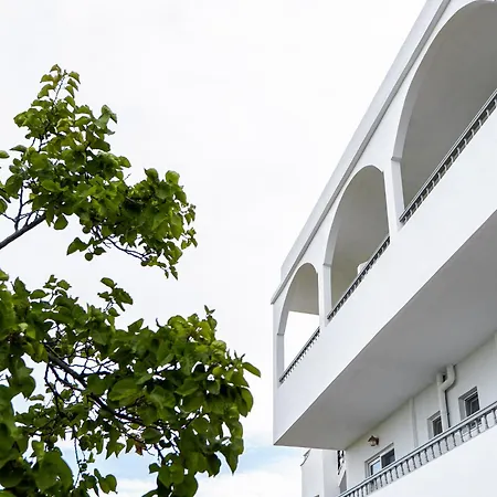 Hotel Manos